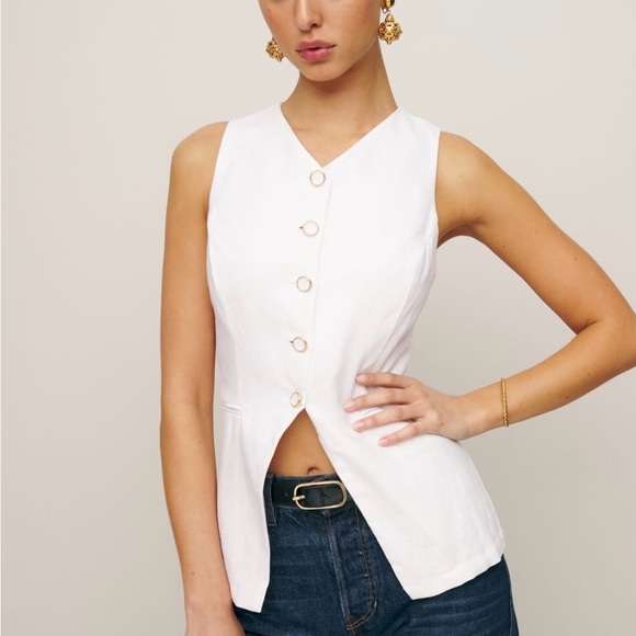 Brand New Never Worn Reformation Aspen Linen Top. - Picture 1 of 8